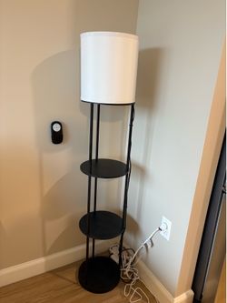 Three tiered lamp