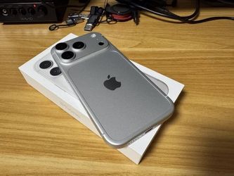 New Phone**>>{18 Pro Max UNLOCKED}<<**(New iPhone)
