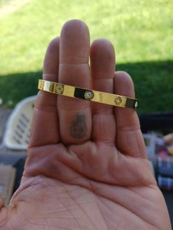 Bracelet