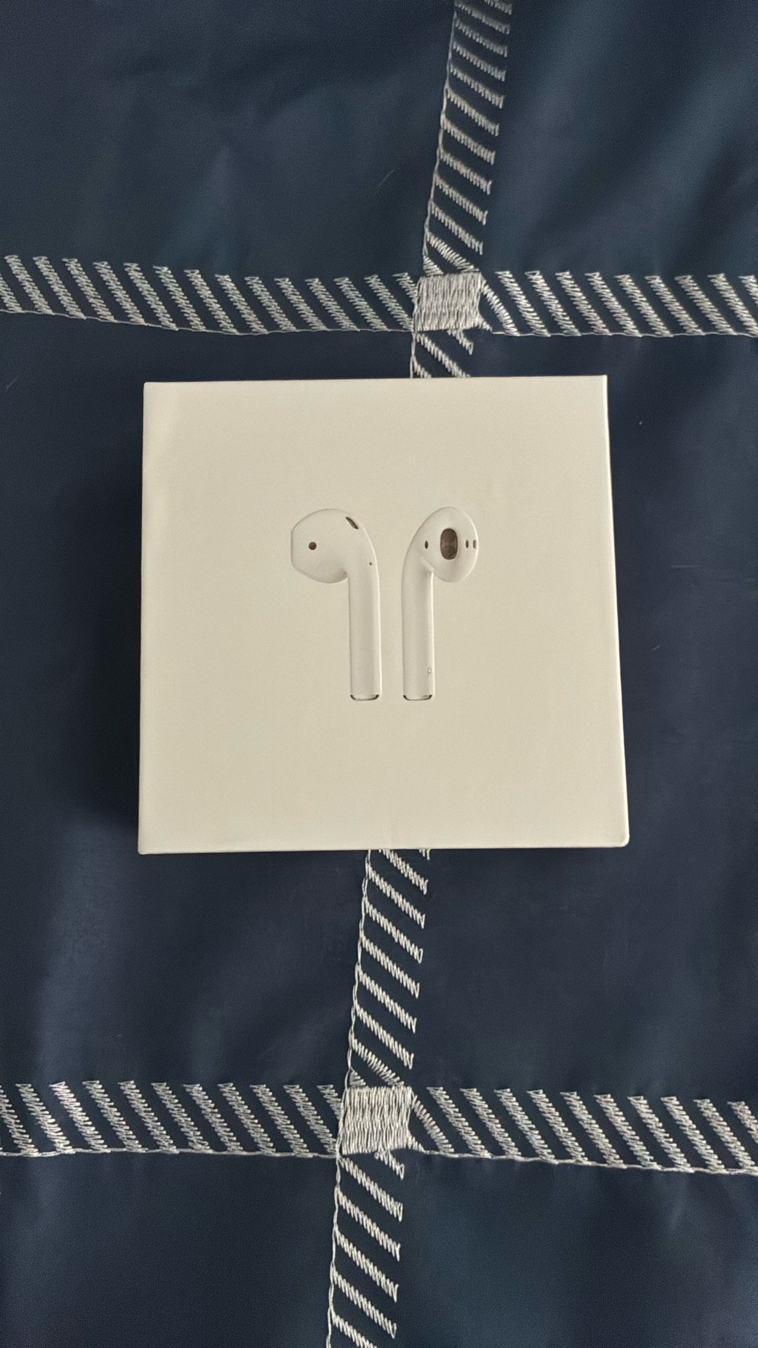 AirPods Gen 2