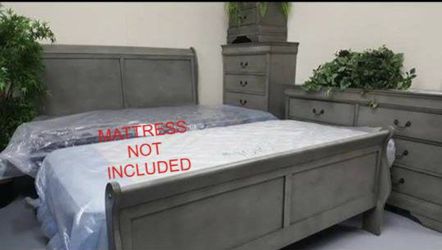 KING SIZE GREY 5 PCS BEDROOM SET WITH ALL DRESSERS INCLUDED NEW