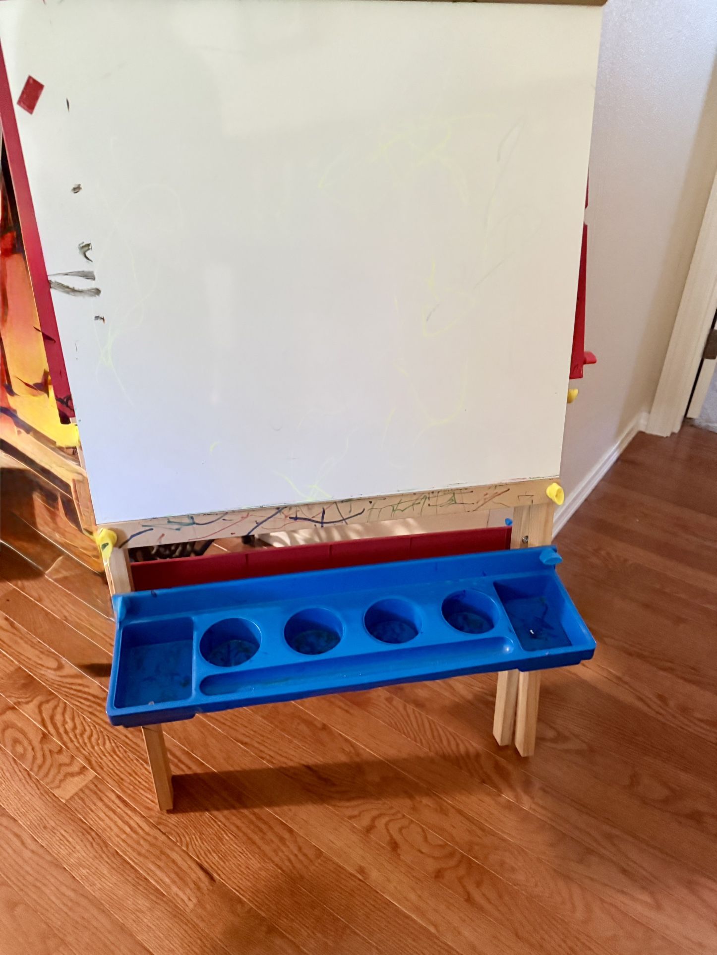 Kids Paint/Chalk Easel