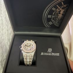 Ap Lab Diamond Watch
