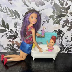 2018 Barbie Skipper Babysitters Inc. Bath time Play Set 