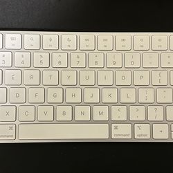 Apple Magic Keyboard Wireless Bluetooth
