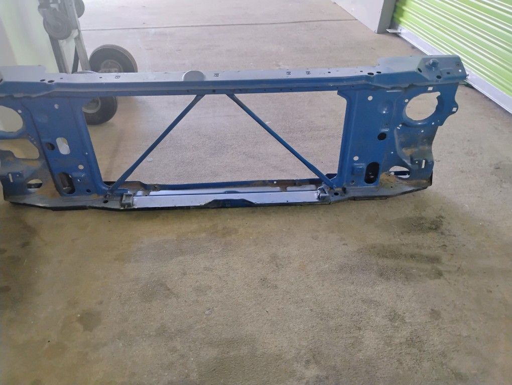 Front Clip For 97 GMC 4x4