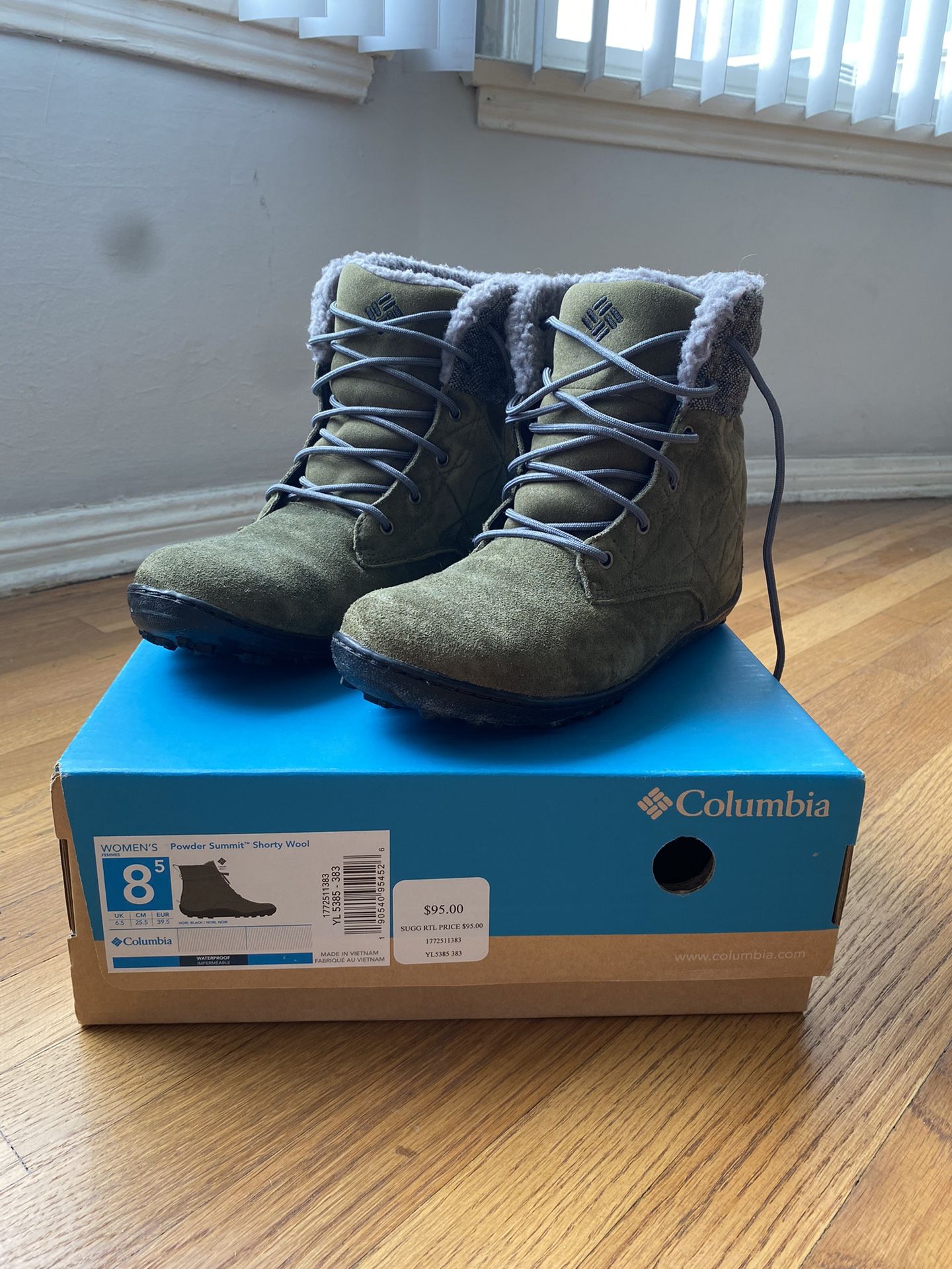 COLUMBIA Powder Summit Shorty Wool Winter Green Boots Women’s Size 8.5