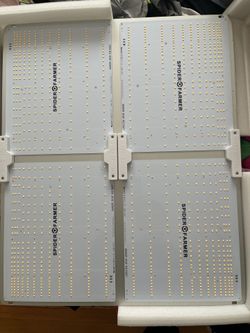 Spider Farmer SF4000 LED Grow Light