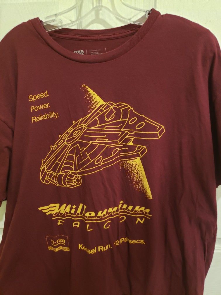 Neff Star Wars Millennium Falcon 12 Parsecs T-Shirt. Brand New. Adult XX Lar