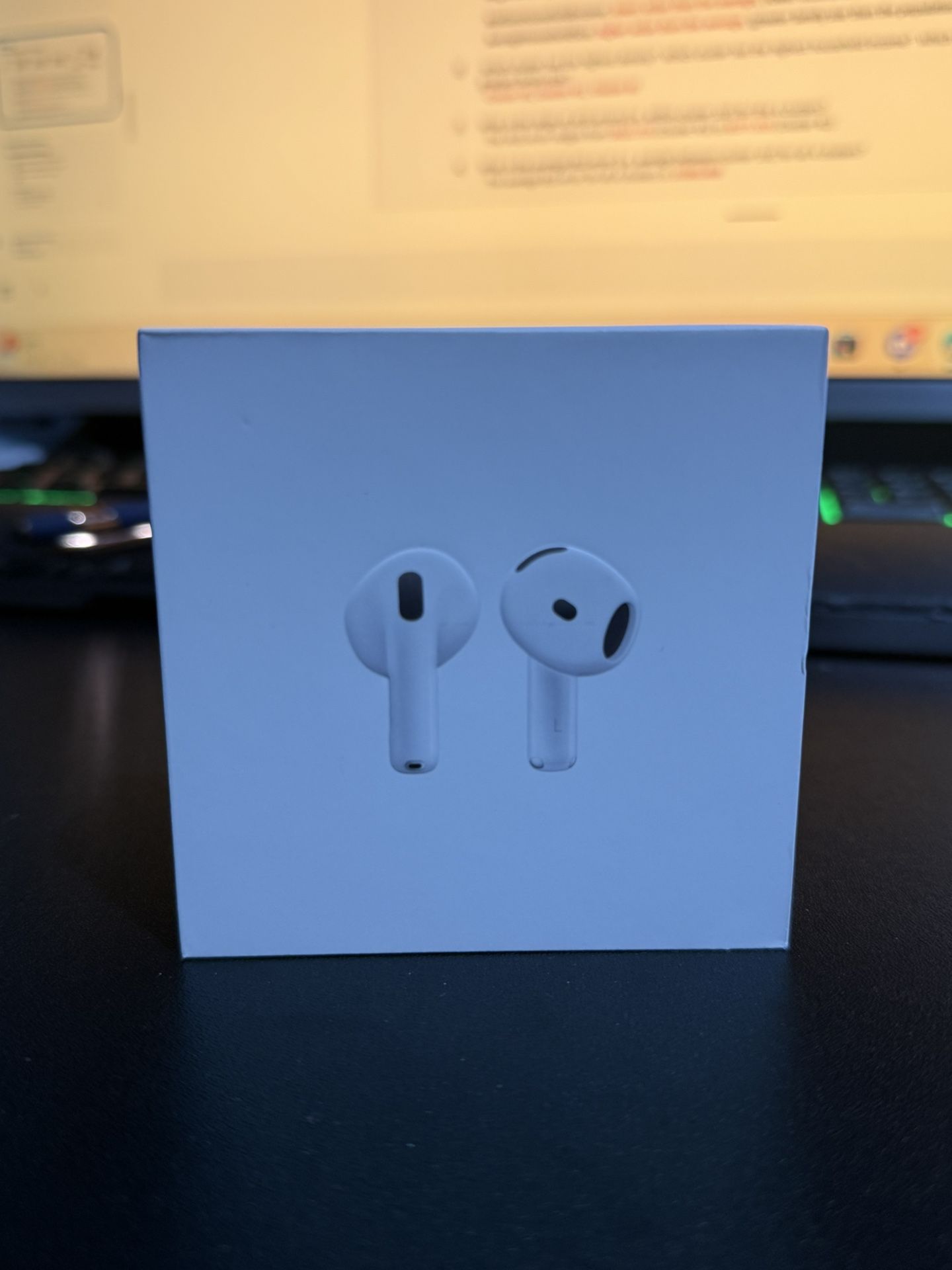 AirPods 4