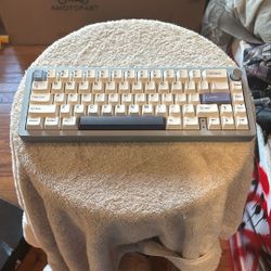 yunzii al66 wireless/wired mechanical keyboard