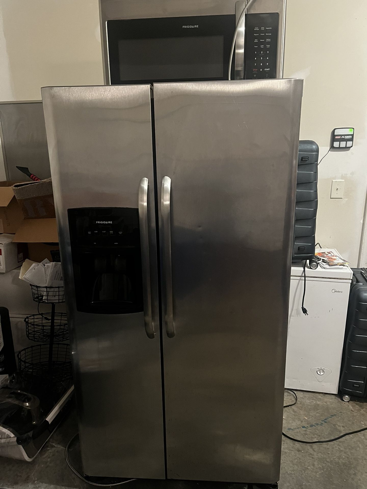 Refrigerator