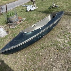 9ft kayak no seat or paddle 