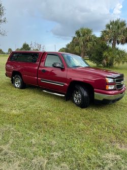 Chevrolet Silverado 1500 Regular Cab Pickup Truck