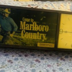 Marlboro Vintage Clock