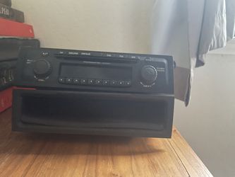 2003-2011 Porsche Cayenne Radio Assembly 