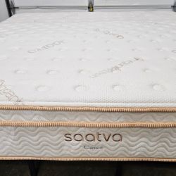 LIKE NEW! Saatva Firm Classic 11.5" King Mattress - Delivery Available