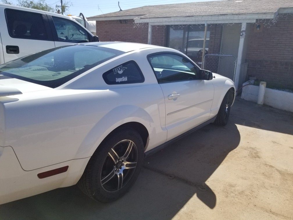 2005 Ford Mustang