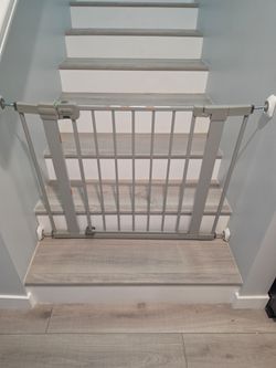 Safety 1st baby gate