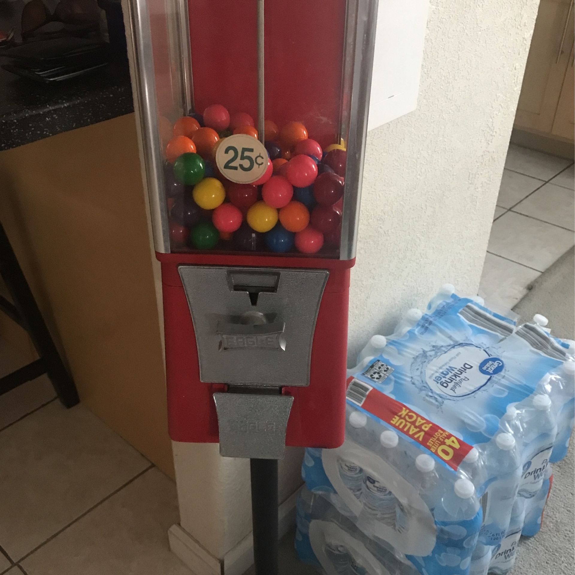 Gumball machine. for Sale in Hampton, VA - OfferUp