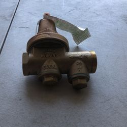 Bronze 1 inch Fnpt Pressure reducing valve