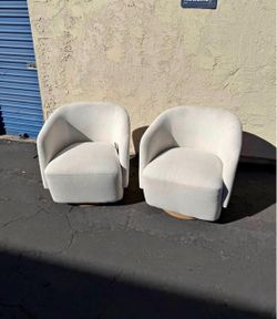 Henredon Murphy Bouclé Accent Chairs – Cream (2 Chairs)