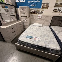 QUEEN BED FOR SALE (AVAILABLE IN KING*) !!NO CREDIT NEEDED !! TAKE IT HOME TODAY!! 🚛 SAME DAY DELIVERY AVAILABLE 🚚 Se Habla Español