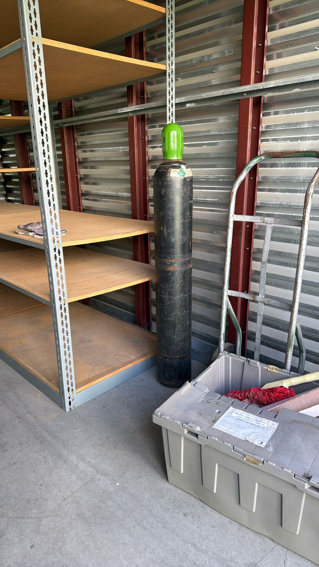 Nitrogen Tank 142 Cu. Ft.