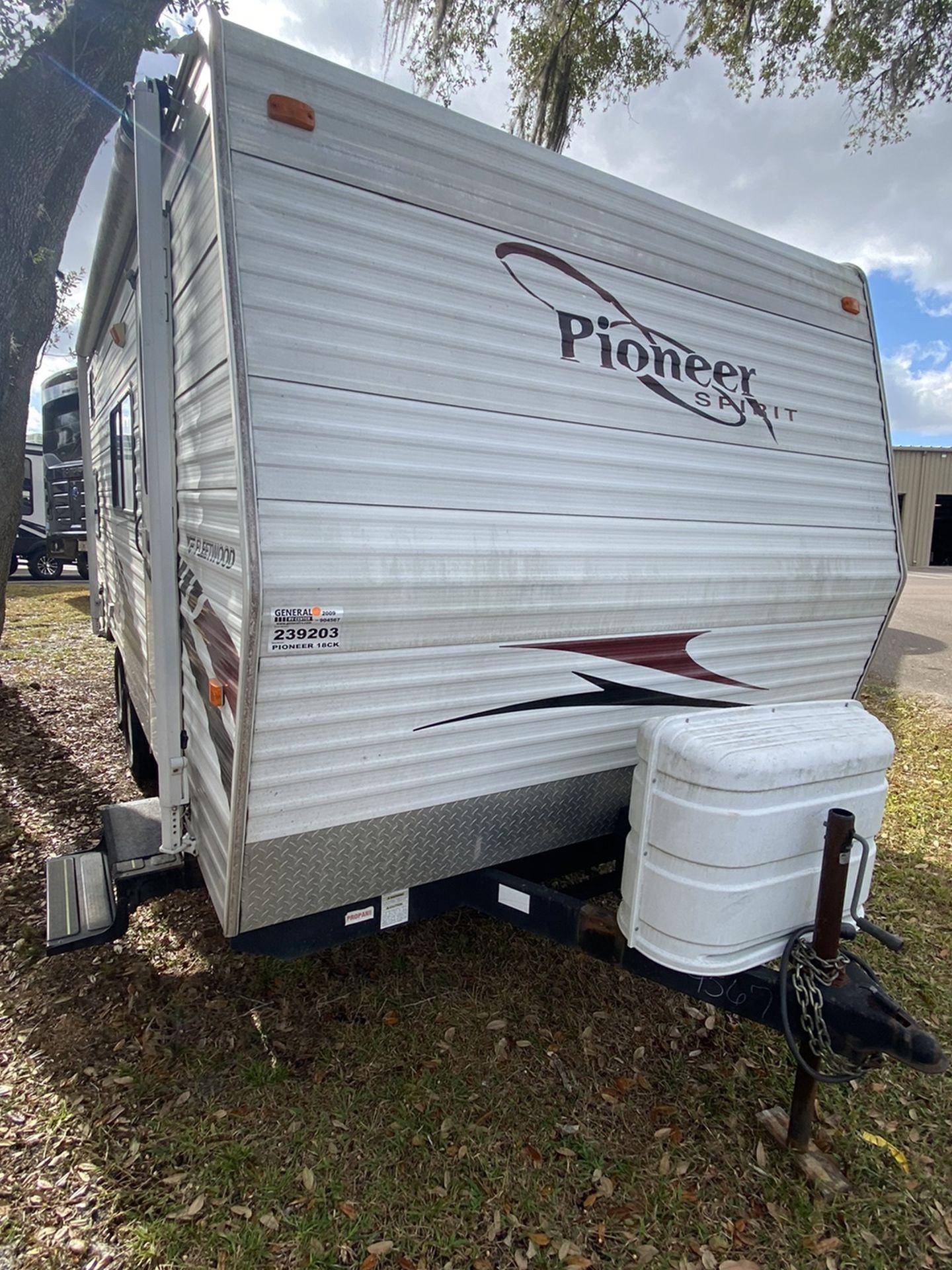 2009 pioneer 18c