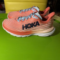 Women’s Hoka Mach 5 Peach Size 8B 