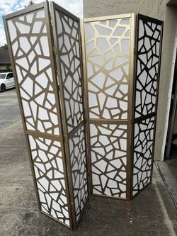 4 Panel Divider - Like New