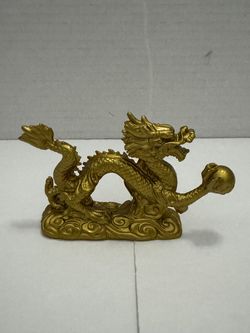 NIB  Chinese Dragon Feng Shui  Fire Pearl Of Wisom  Gold  4.5” x 2.5” Inches