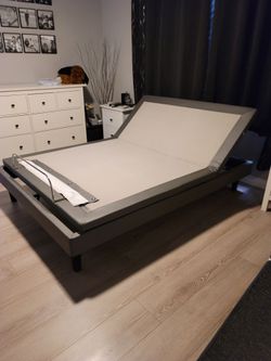 Serta queen bed frame