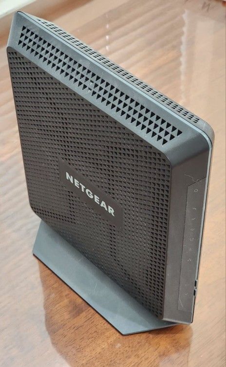 Netgear AC1900 wifi cable modem router model C7000