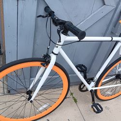 59cm.           FIXIE.      GOLDEN 