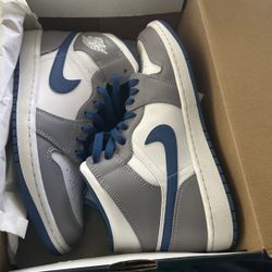 🔥🔥Fresh Pair  Jordan Nikes Men Brand New 