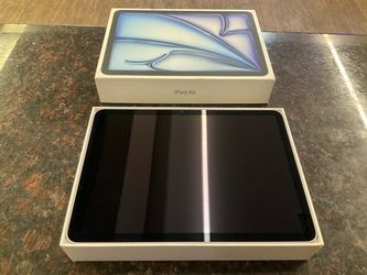 Apple iPad Air  11-inch M2.