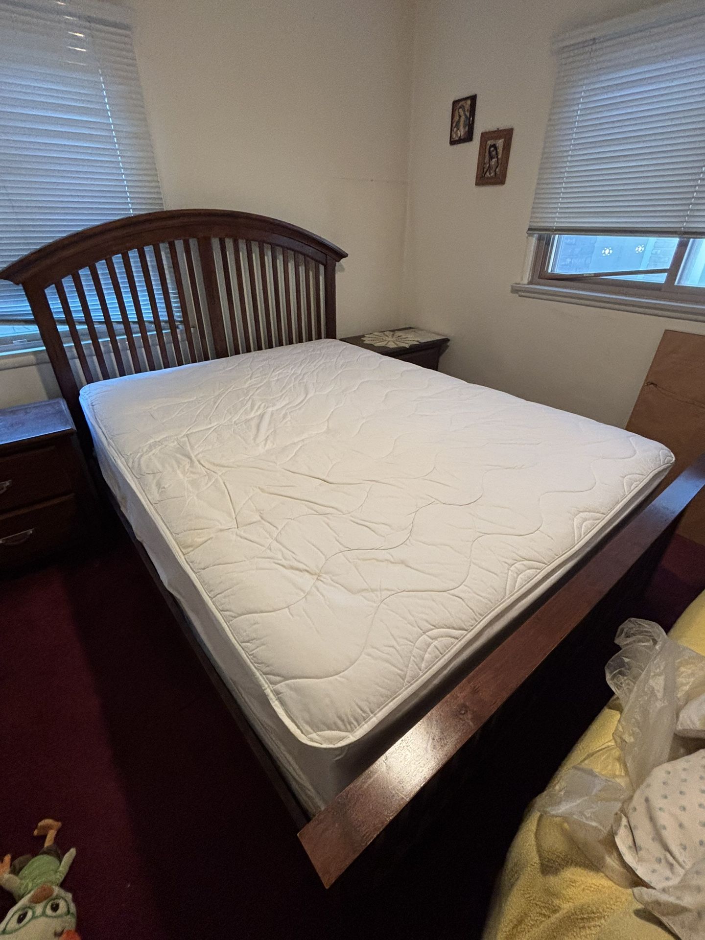 Queen Size Wood Bed Frame + Mattress
