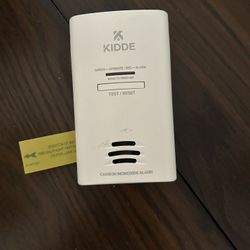 KIDDE Plug In Carbon Monoxide Detector 