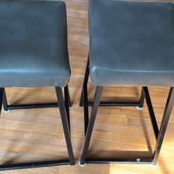 Counter Height Stools 26”