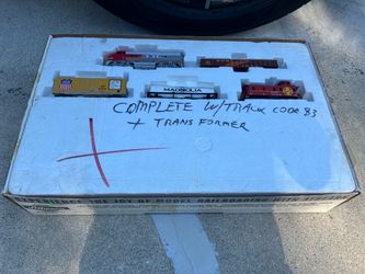 Athearn The Warbonnet Authentic HO Scale Train Set