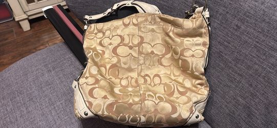 Coach Signature Hobo Shoulder Bag