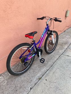 Aluminum frame Schwinn Ranger mountain bike 24 inches tires is new  ready to ride