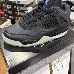 Jordan Black White / Purple  Mens 9,10 