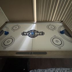 Air hockey