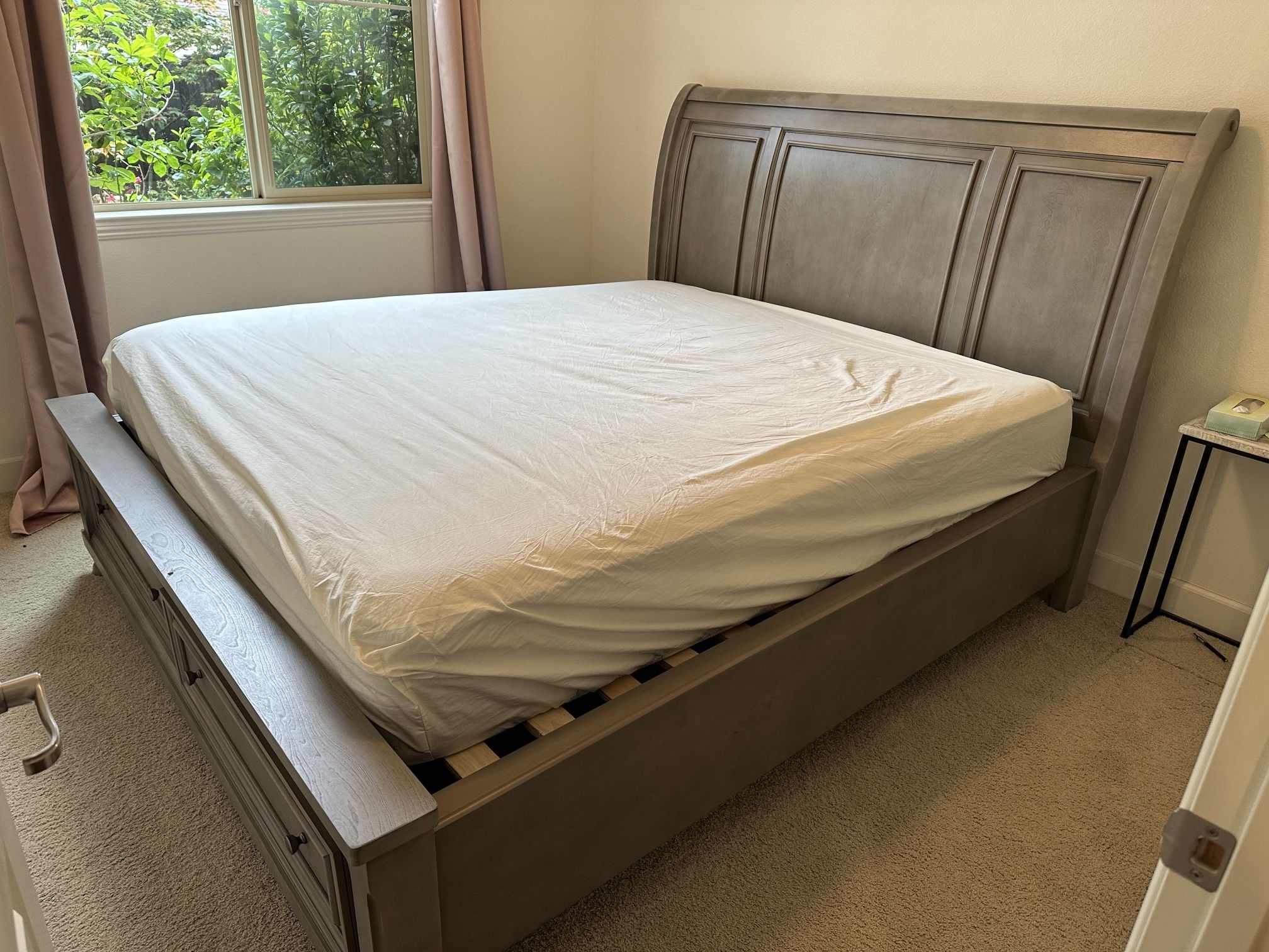 High Quality Bed Frame & Mattress 