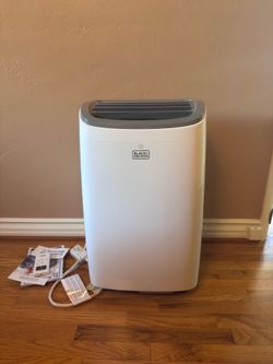 BLACK+DECKER Portable Air Conditioner, 8,000 BTU (3,950 BTU SACC) for Rooms up to 400 Sq. Ft., Portable AC with Follow Me Remote Control and Window Ki