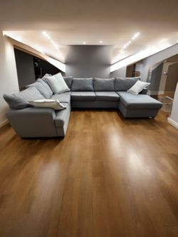 🛋  Ashley Sectional 🚚 DELIVERY AVAILABLE