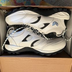Running shoes