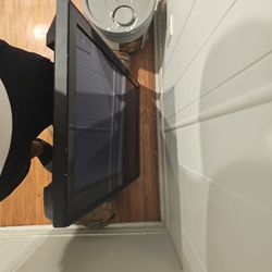 32" Vizio TV 